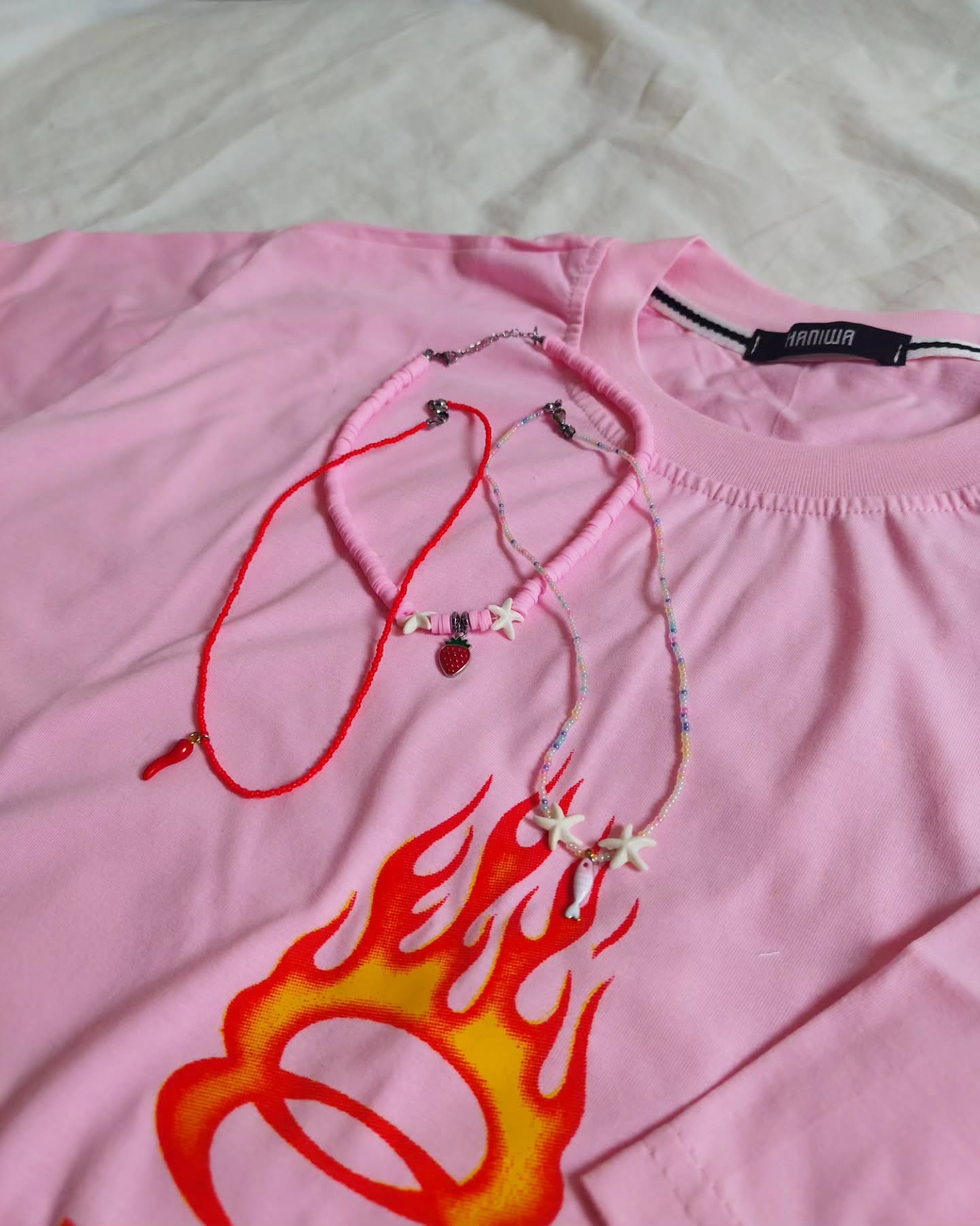 گردنبند فیمو توت فرنگی مدل نزدیک