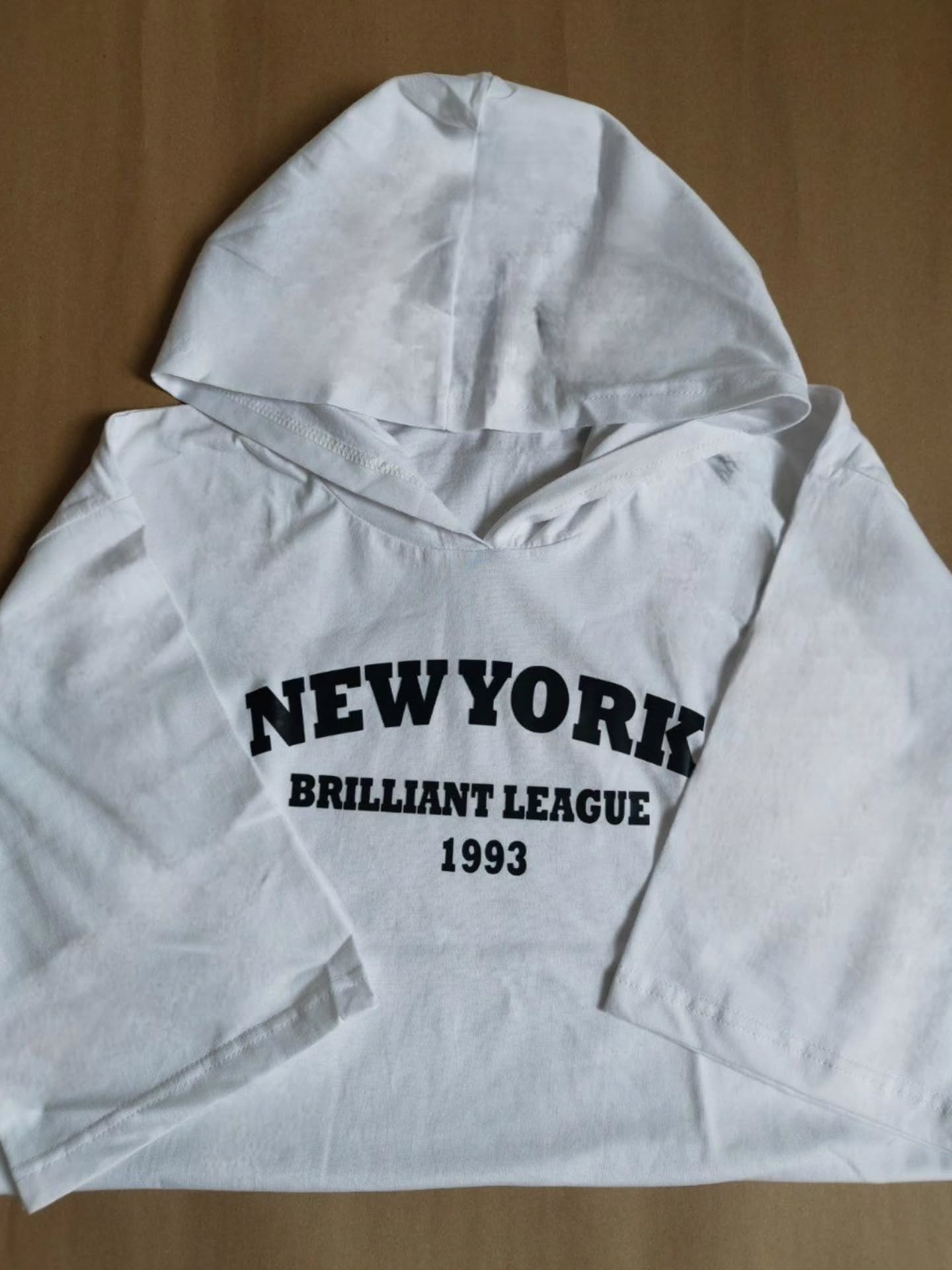 تیشرت باکسی کلاه دار کرمی